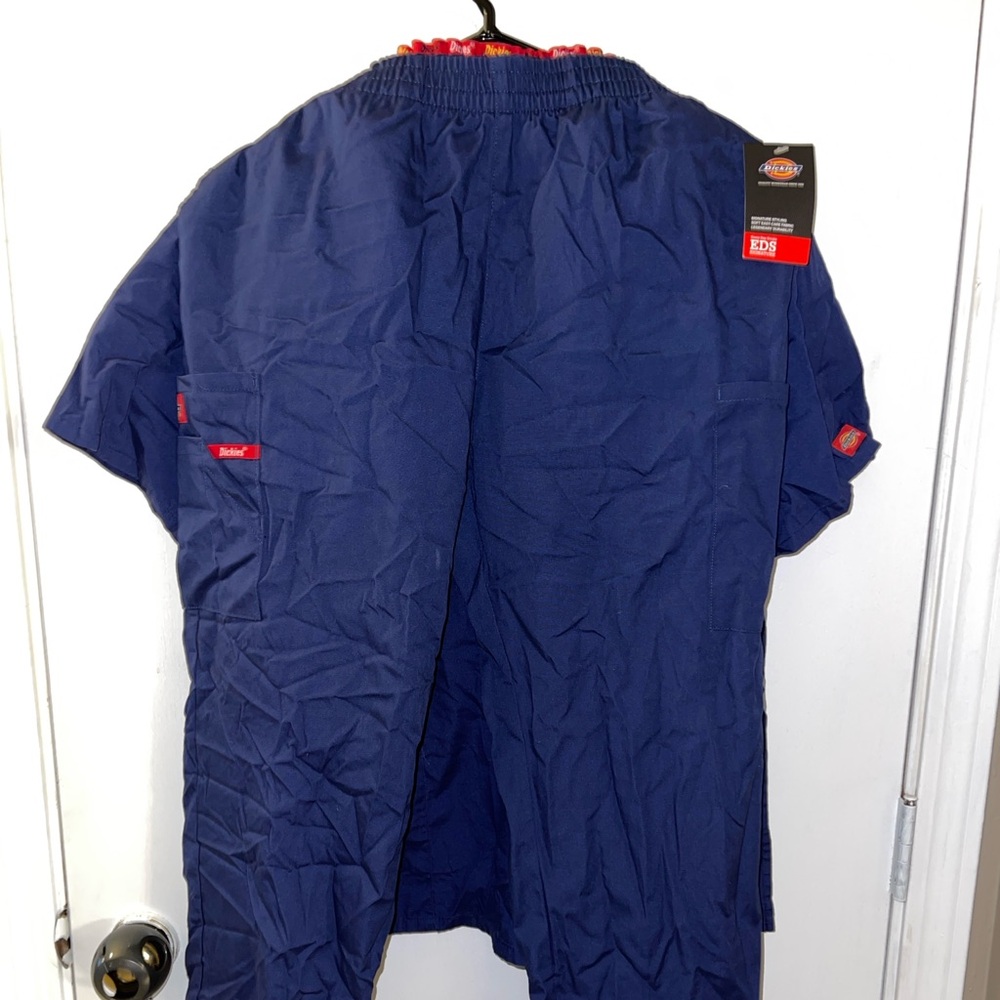 Dickies Scrub Set - Picture 2 of 3